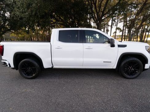 Used 2022 GMC Sierra 1500 Elevation image 2