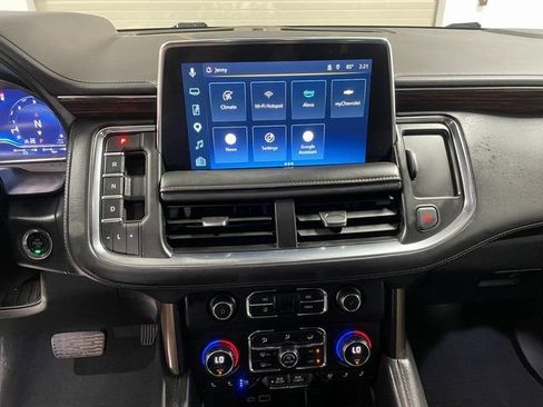 Used 2023 Chevrolet Suburban High Country AWD/4WD image 16