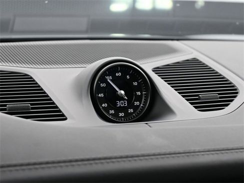 New 2025 Porsche Cayenne S image 10