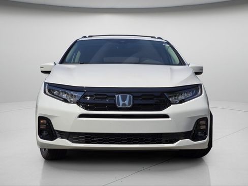 New 2026 Honda Odyssey Elite image 3
