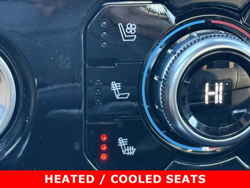 Certified 2023 GMC Sierra 1500 SLT w/ SLT Premium Package image 24