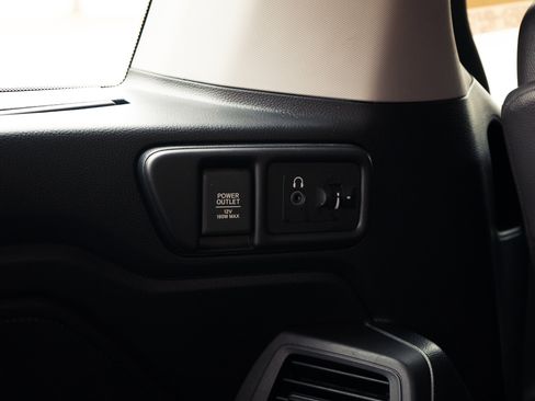 Used 2018 Honda Odyssey Elite image 47