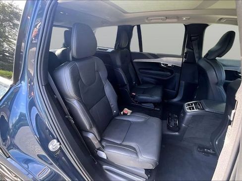 Used 2023 Volvo XC90 T8 Ultimate AWD/4WD image 28