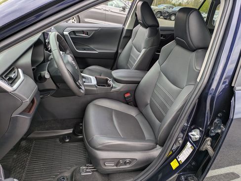 Used 2023 Toyota RAV4 Limited AWD/4WD image 7