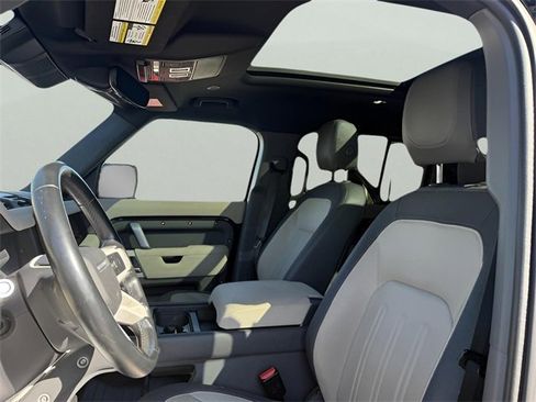 Used 2022 Land Rover Defender 110 X-Dynamic SE image 13