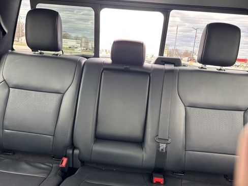 Used 2023 Ford F150 Lariat w/ Equipment Group 502A High image 44