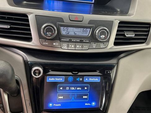 Used 2016 Honda Odyssey EX image 23