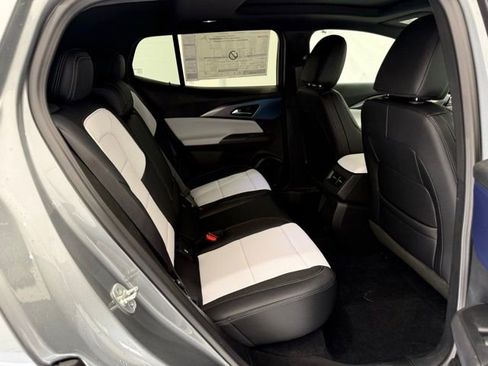 New 2026 Chevrolet Equinox EV LT image 24