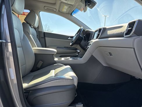 Used 2017 Kia Sportage EX w/ EX Premium Package image 30