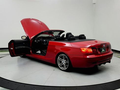Used 2012 BMW 335is Convertible image 12