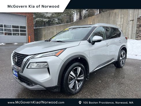 Used 2021 Nissan Rogue SL image 1