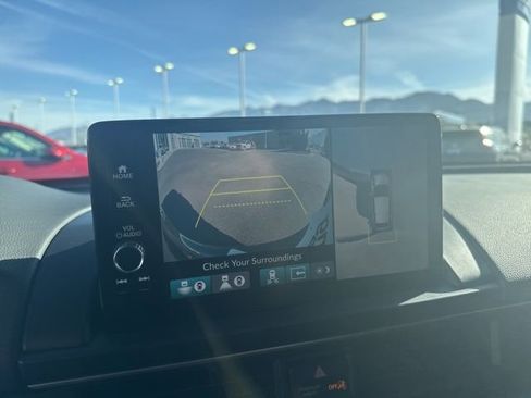 Used 2025 Honda Pilot Black Edition image 22