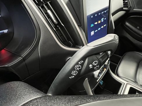 Used 2024 Ford Edge SEL image 35