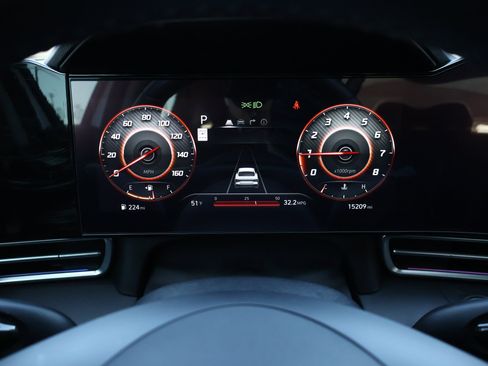 Used 2024 Hyundai Elantra SEL w/ Convenience Package image 15