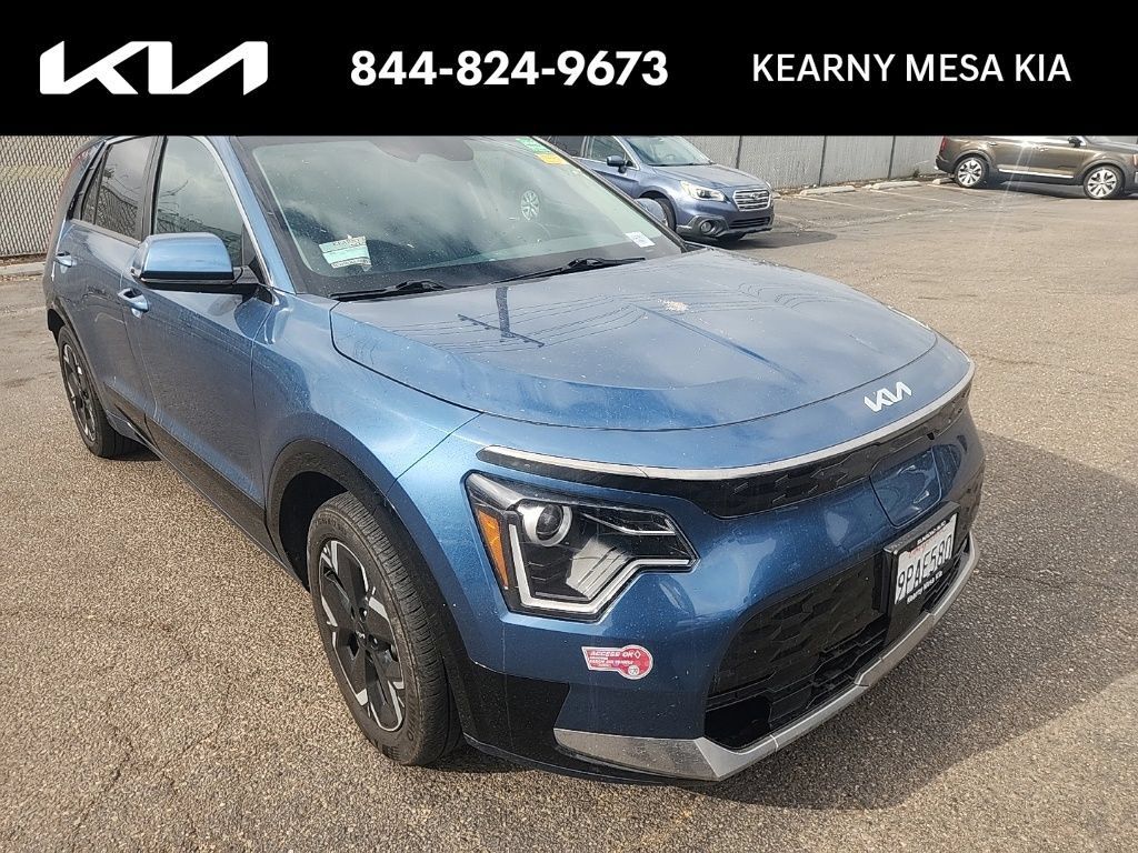 Certified 2024 Kia Niro Wind FWD image 1