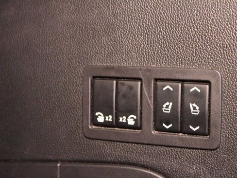 Used 2020 GMC Yukon Denali image 19