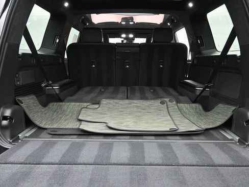 Used 2024 Rivian R1S Adventure AWD/4WD image 22