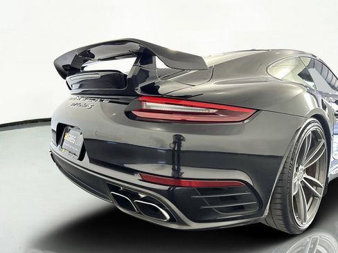 Used 2018 Porsche 911 Turbo image 32