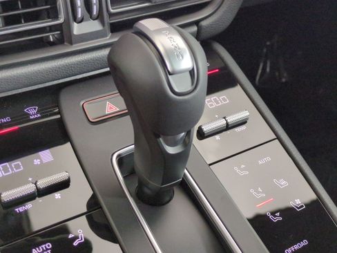 New 2026 Porsche Macan S AWD/4WD image 21