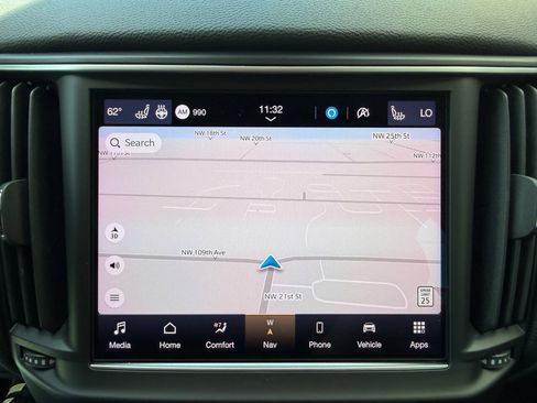 Used 2023 Maserati Levante Modena AWD/4WD image 22