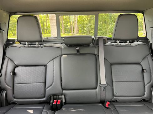 New 2026 GMC Sierra 2500 Denali w/ Denali Reserve Package AWD/4WD image 7
