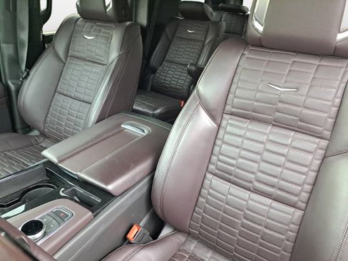 Used 2024 Cadillac Escalade Sport Platinum w/ LPO, ONYX Package AWD/4WD image 11