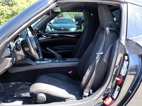 Used 2017 MAZDA MX-5 Miata RF Club RWD image 25