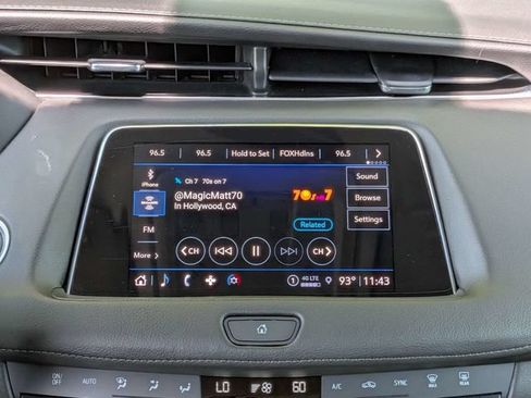 Used 2023 Cadillac XT4 Premium Luxury FWD image 20