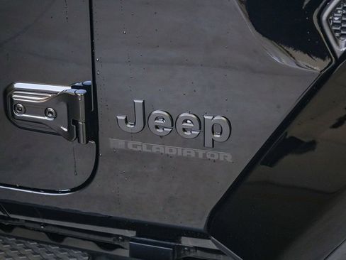 New 2026 Jeep Gladiator Sport image 9