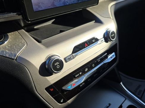 Used 2022 Ford Explorer Timberline image 22