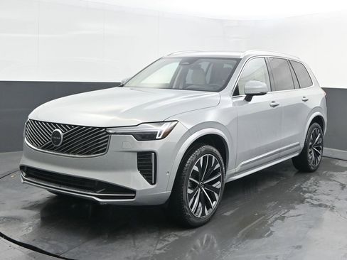 New 2026 Volvo XC90 B6 Ultra image 3