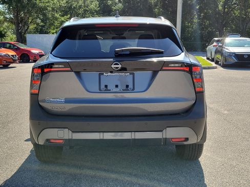 Certified 2025 Nissan Kicks SV w/ SV Premium Package FWD image 6