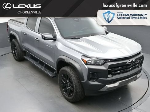 Used 2025 Chevrolet Colorado Trail Boss AWD/4WD image 45