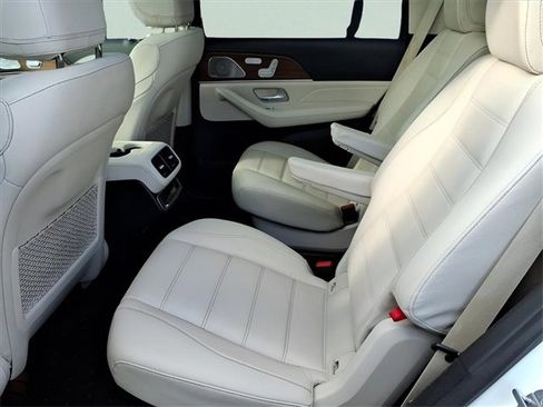 Used 2022 Mercedes-Benz GLS 450 4MATIC image 20