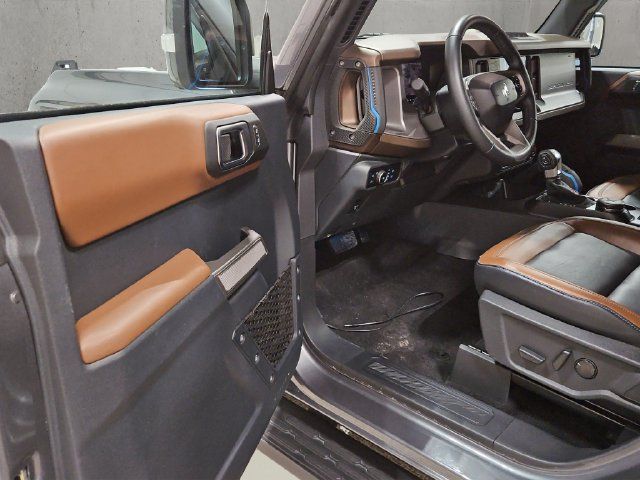 Certified 2023 Ford Bronco Outer Banks AWD/4WD image 13
