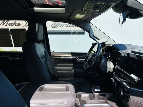 Used 2022 Chevrolet Silverado 1500 LT Trail Boss w/ LT Trail Boss Premium Package image 31