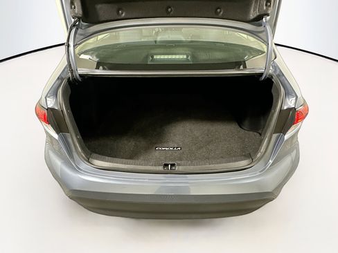 Used 2023 Toyota Corolla LE image 28