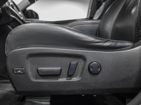 Used 2018 Toyota Highlander Limited image 14