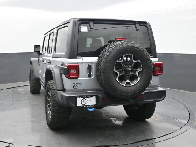 Used 2023 Jeep Wrangler Unlimited Rubicon 4xe w/ Cold Weather Group AWD/4WD image 4
