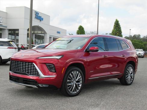 Used 2025 Buick Enclave Avenir w/ Super Cruise Package image 3