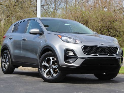 Used 2020 Kia Sportage LX image 1