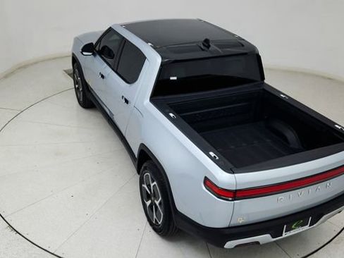 Used 2023 Rivian R1T Adventure image 18