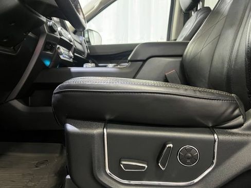 Used 2019 Ford Expedition Platinum AWD/4WD image 15