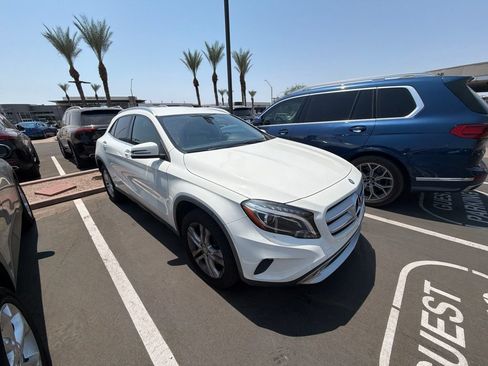 Used 2015 Mercedes-Benz GLA 250 image 3