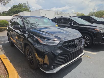 Used 2024 Toyota Highlander XSE
