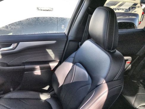 New 2026 Ford Escape SE w/ PHEV Premium Package image 24