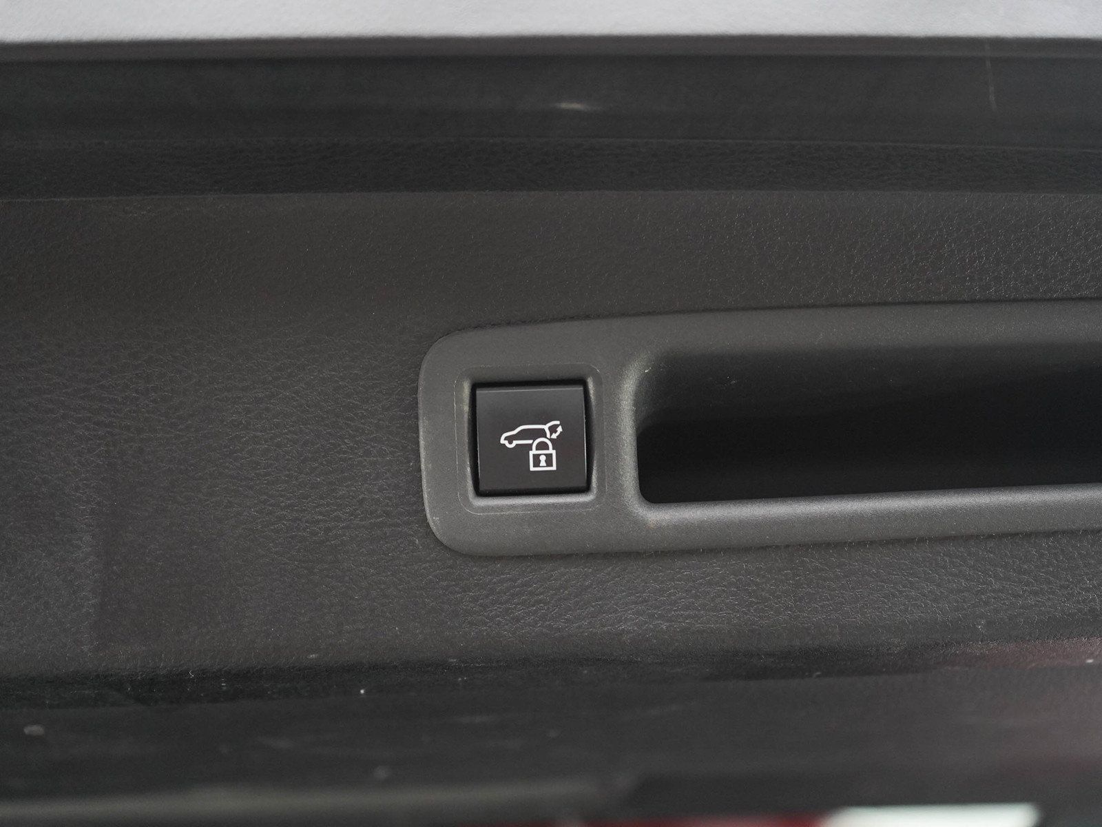 Used 2026 Toyota Sienna Platinum AWD/4WD image 20