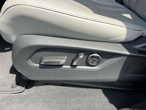 Used 2023 Acura MDX SH-AWD w/ Technology Package image 18