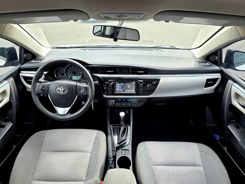 Used 2014 Toyota Corolla LE FWD image 18