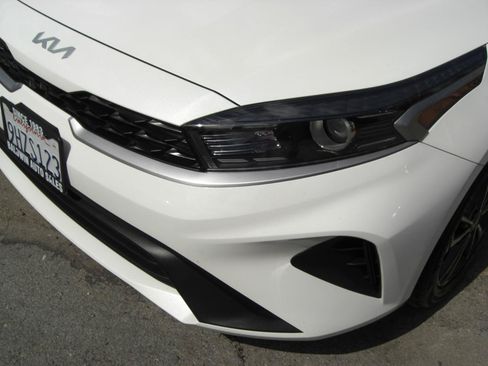 Used 2023 Kia Forte LXS FWD image 6